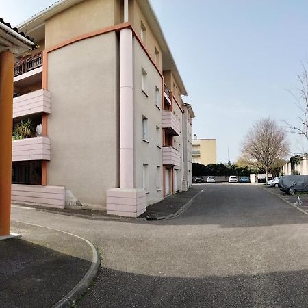 Grand T3 Avec Clim, Parking Et Terrasse Privative - Agen Apartment ภายนอก รูปภาพ