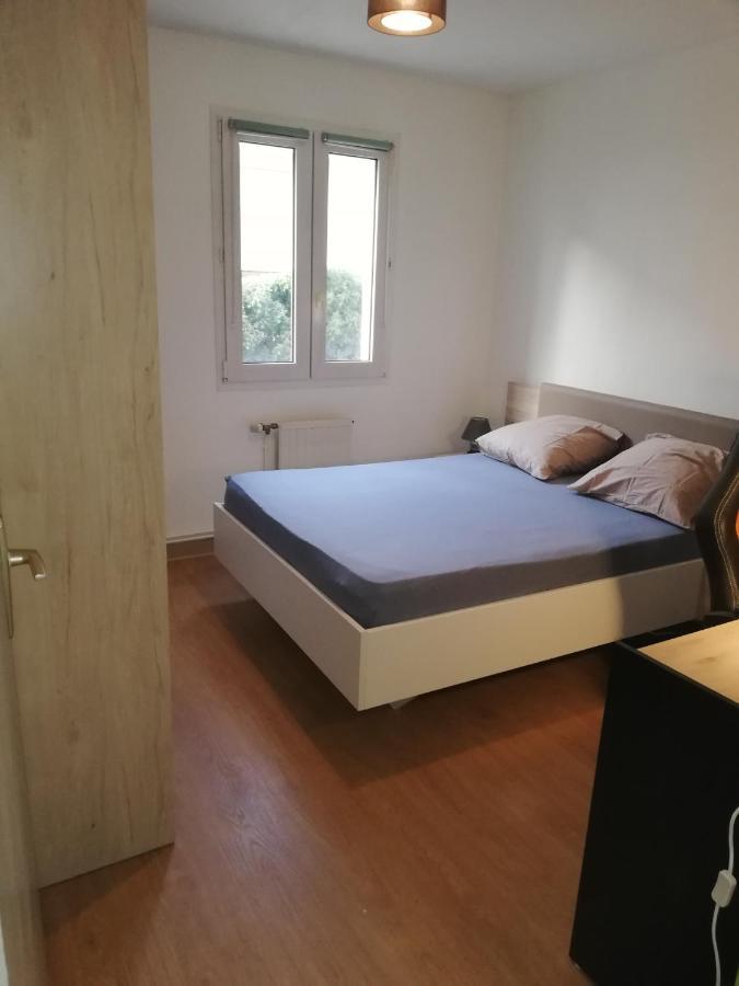 Grand T3 Avec Clim, Parking Et Terrasse Privative - Agen Apartment ภายนอก รูปภาพ